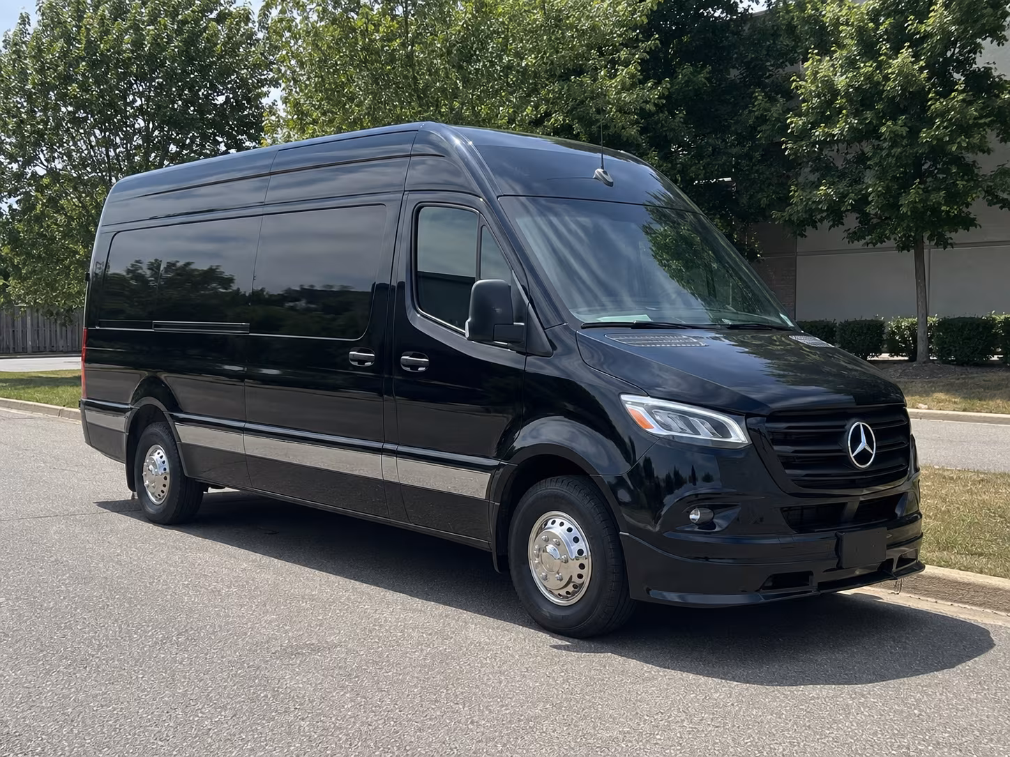detroit wine tour brewery transportation